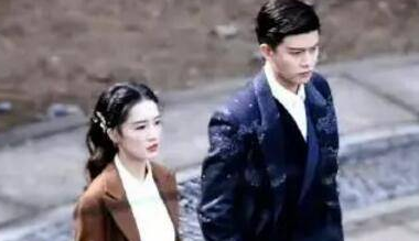 《请君》中的陆炎是什么身份？他和于登登在一起了吗？
