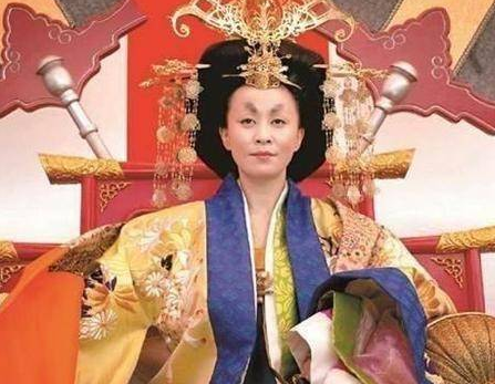 武则天上位后大肆屠杀 李世民当初为何没有除掉她