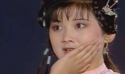 其他人都不知晓，可为何赵姨娘却对金钏一事了如指掌？