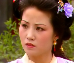 红楼梦中芳官为何敢和赵姨娘吵架？