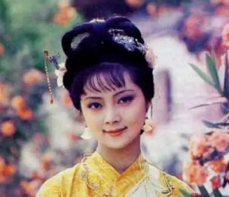 红楼梦中宝钗的人缘怎么样？