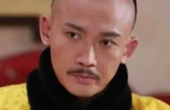 历史上多尔衮真的喜欢孝庄吗？他为什么放弃皇位？