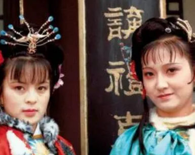 红楼梦中探春不愿意亲近贾环是因为不喜欢他吗？