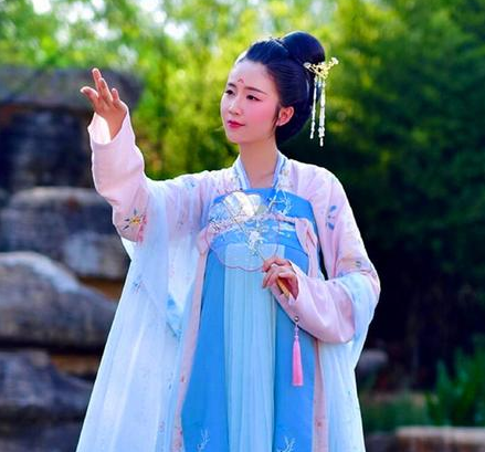 古代后宫中的妃子是怎么洗脸的 一件非常复杂的大工程