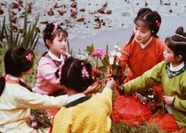 红楼梦中都有哪些不容忽略的丫鬟？有何深意