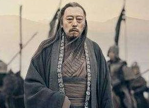 城楼上的两个书童是空城计最大的疑点吗？