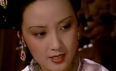 《红楼梦》里贾珍与贾琏为什么双双哭穷？