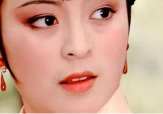 红楼梦中赵姨娘对黛玉是什么态度？为何不喜欢她？
