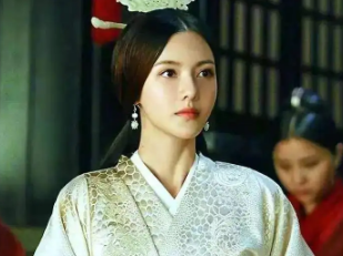 甄夫人：魏文帝曹丕的皇后，她的一生经历了什么？
