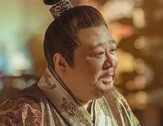 朱高炽登基即位后，在政治与军事方面有哪些作为与成就？