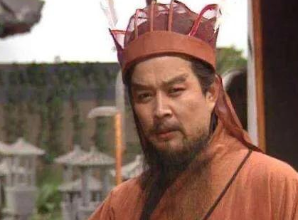 何进杀十常侍都易如反掌 何进为什么还要从外面调兵