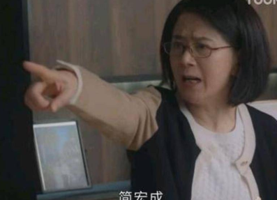 《相逢时节》简宏成有什么秘密 陈昕儿被辞退的原因是什么