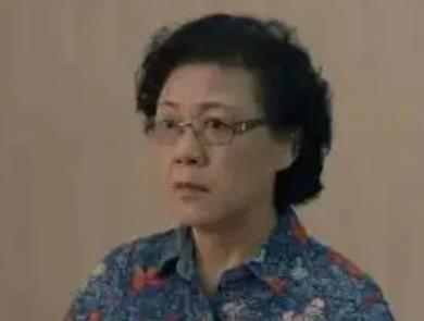 《心居》冯晓芹为什么会送外卖？