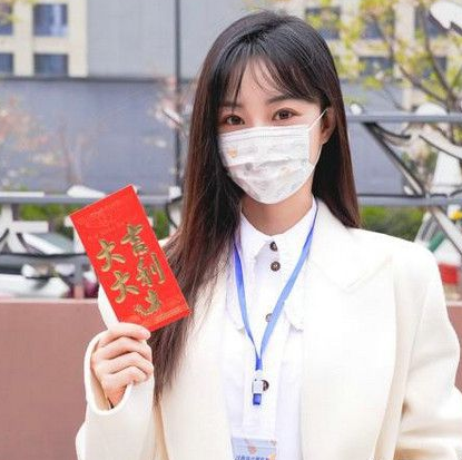 《洋房里的猫先生》是根据小说改编的吗 小说剧情是什么