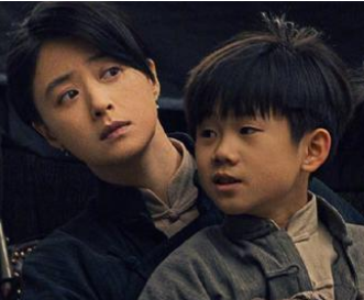 《潜伏者》故事背景是在什么时候？黄晓明蒋欣主演