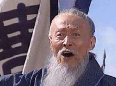 诸葛亮领益州牧后，为何很多魏国官员给他写信呢？