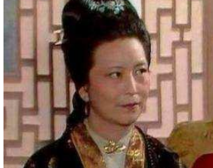红楼梦芳官走后，王夫人有何表现？