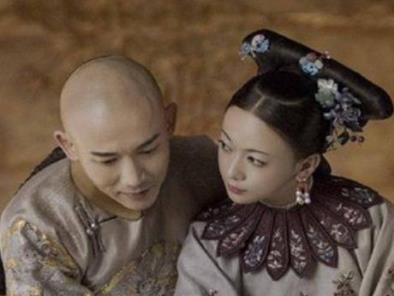 令妃刚生产完为什么就被乾隆翻牌子？
