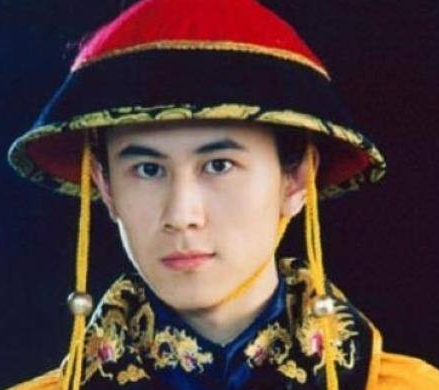 康熙只是顺治的庶子 顺治为什么会传位给康熙