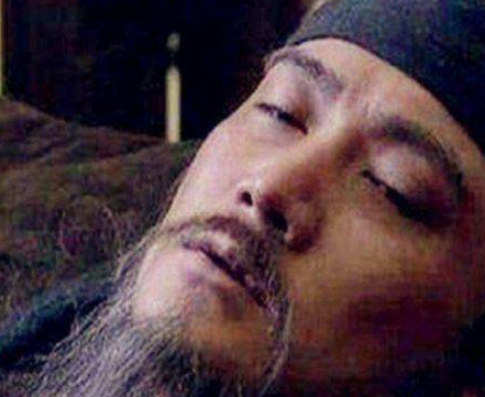 诸葛亮鞠躬尽瘁死而后已 死后为何只有一个人前去奔丧