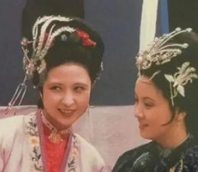 红楼梦中秋桐是什么身份？她的存在有何意义