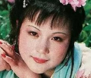 红楼梦王夫人在贾府众人中是什么样的？