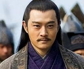 历史上孙策是怎么死的？为何会被自己人所杀？