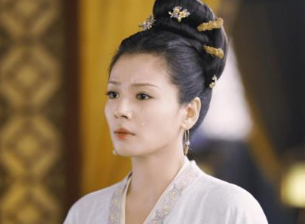 除了一代女皇武则天外，离皇位最近的女性是谁？