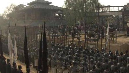 秦始皇死后六国贵族就开始造反 秦始皇在世时为何没有下手