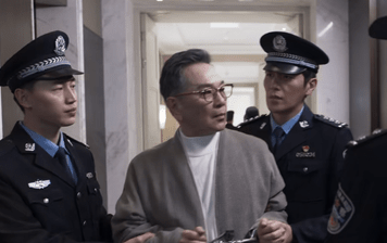 《罚罪》纪虑为什么要力保赵鹏超？只是为了纪念
