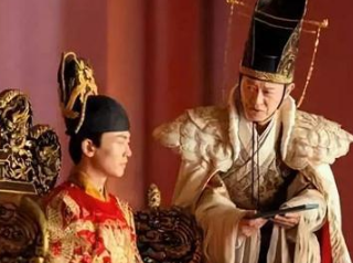 年轻的崇祯帝为何能轻易铲除魏忠贤呢？