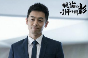 《赖猫的狮子倒影》朱亚文杨子姗在剧中是什么关系？