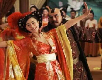 安禄山做了什么？为何他的儿子要弑父？