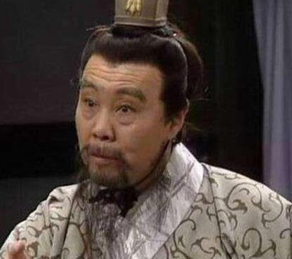 曹操杀死孔融之后 他的孩子为什么不逃跑