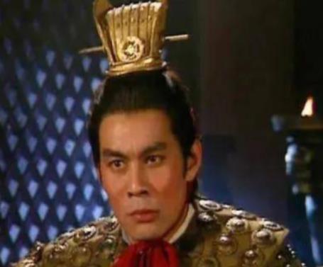 吕布为什么最后迅速兵败身亡了？