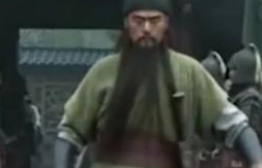 关羽可以秒杀耀武扬威的华雄，那么张飞能不能做到呢？