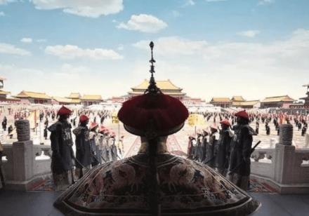 清朝皇帝每天上朝是在哪个宫殿？