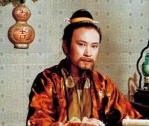 红楼梦贾政担任的是什么职位？他是个清官吗