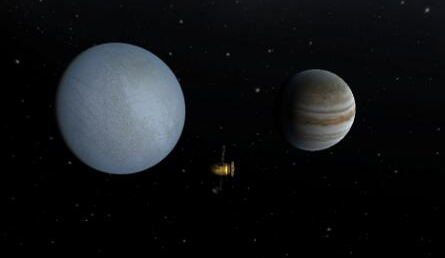 木星和土星相比哪个更大一些？以地球为例，木星更大