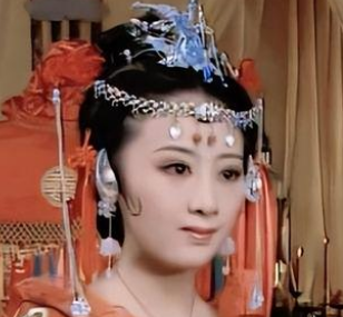 《上错花轿嫁对郎》女主扮演者是谁？网友直呼不适合