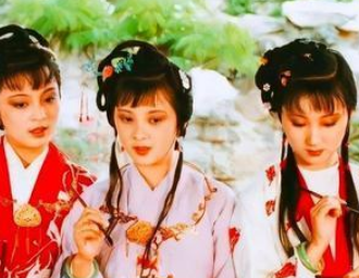 红楼梦薛宝钗为何会管理贾府,原因是什么？