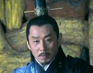 历史上勾践是如何从吴国回到越国的？在经历了什么