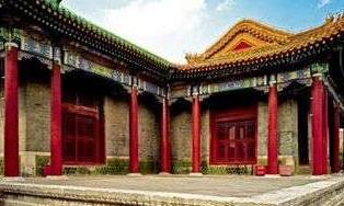 为什么说和珅的豪宅比皇宫还好？