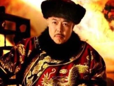乾隆在禅位大典上不交玉玺的原因是什么？