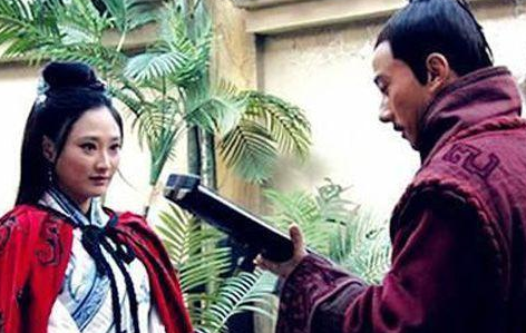 曹操肯花重金赎回蔡文姬 曹操为何又将她嫁给其他人