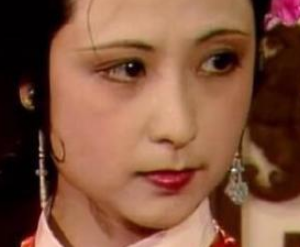 红楼梦中王熙凤为何容不下尤二姐，一定要她死？