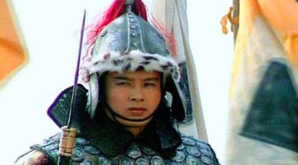 作为最后一个加入刘备的五虎上将，马超对赵云是什么态度？