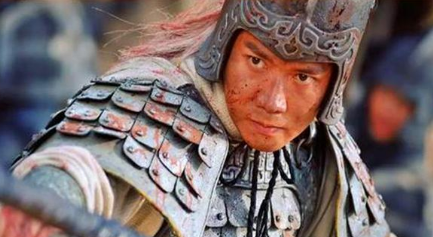 曹操南取荆州时，刘备为什么要携带十几万百姓渡江南撤？
