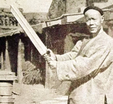 古代犯人被砍头时都会下跪 古人为何那么自觉听话