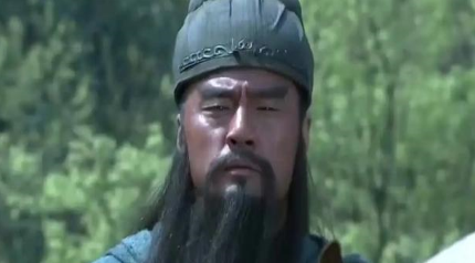 问题来了，为什么赵云不称呼刘备关羽为大哥二哥？